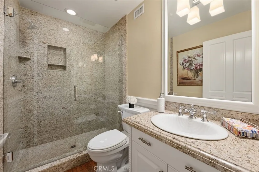 8201 Quiet Hills Court West Hills, CA 91304