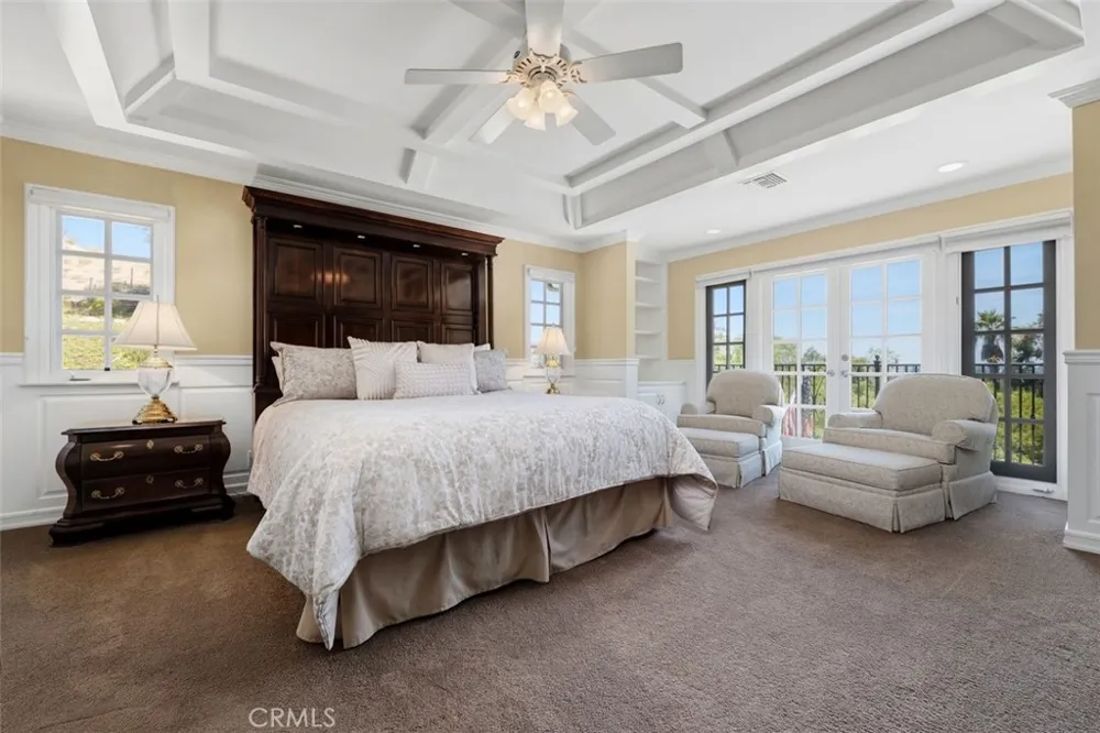 8201 Quiet Hills Court West Hills, CA 91304