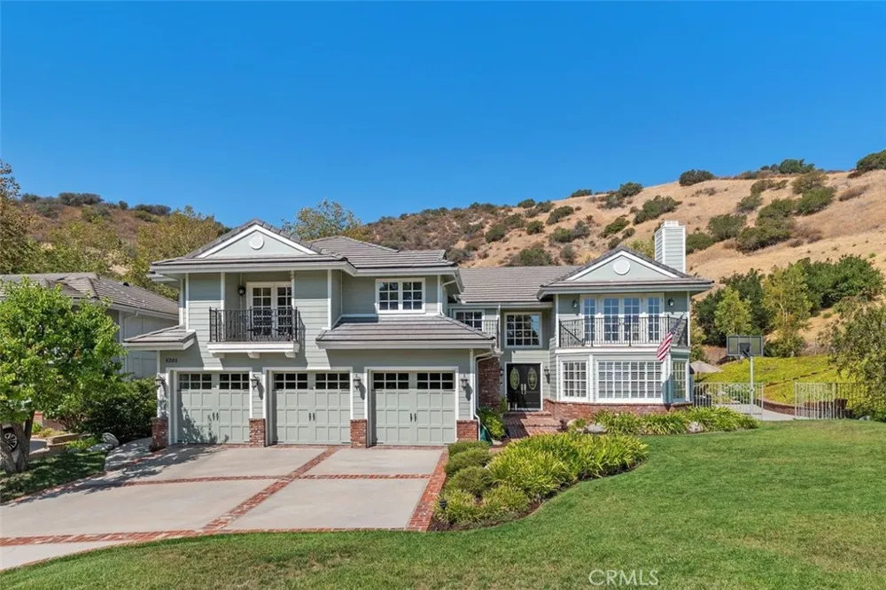 8201 Quiet Hills Court West Hills, CA 91304