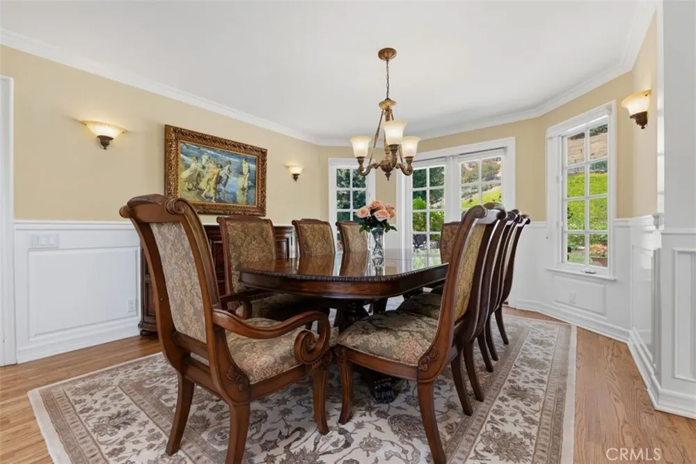 8201 Quiet Hills Court West Hills, CA 91304