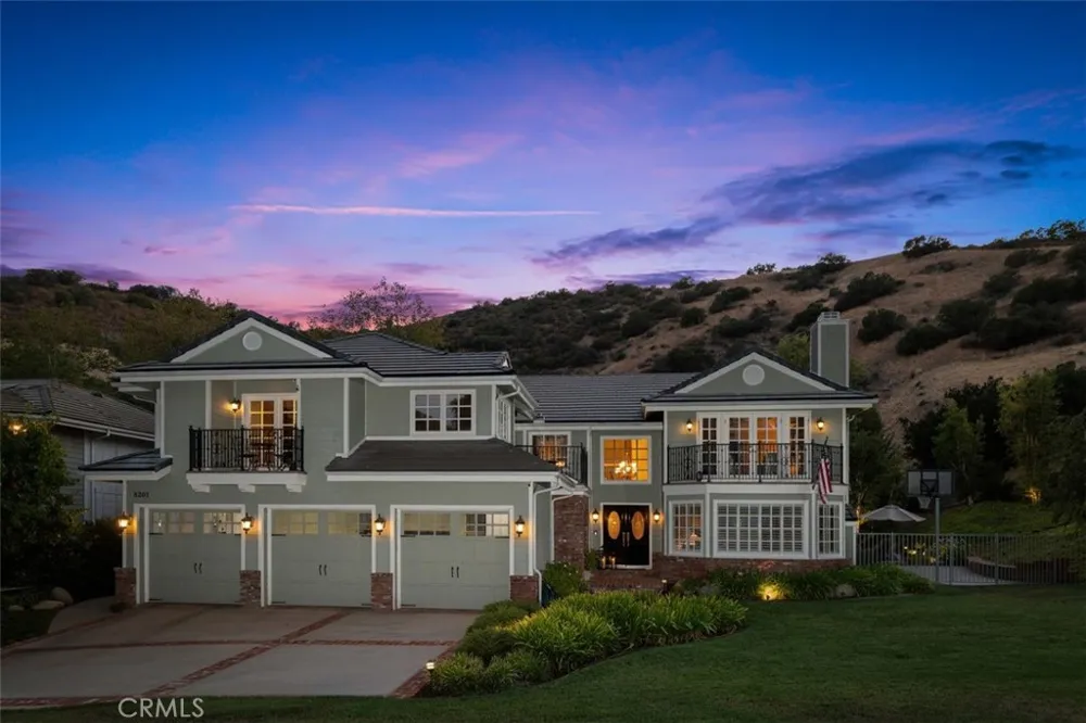 8201 Quiet Hills Court West Hills, CA 91304