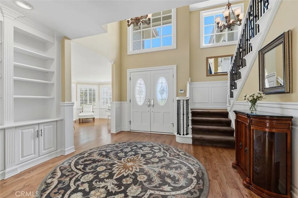 8201 Quiet Hills Court West Hills, CA 91304