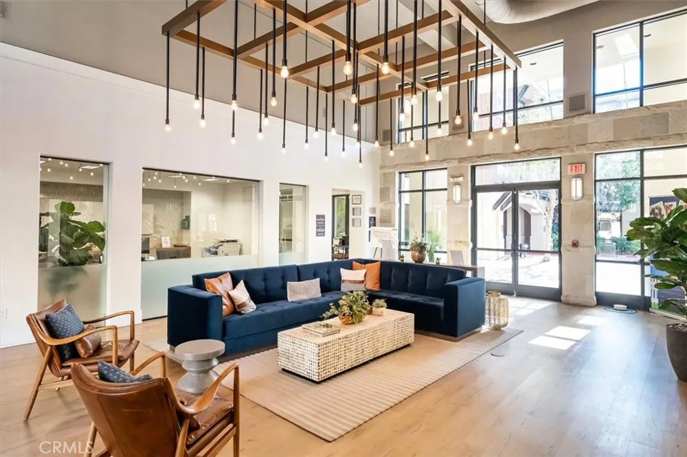 24535 Town Center Drive #6402 Valencia, CA 91355