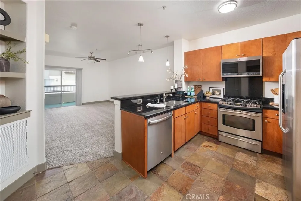 24535 Town Center Drive #6402 Valencia, CA 91355