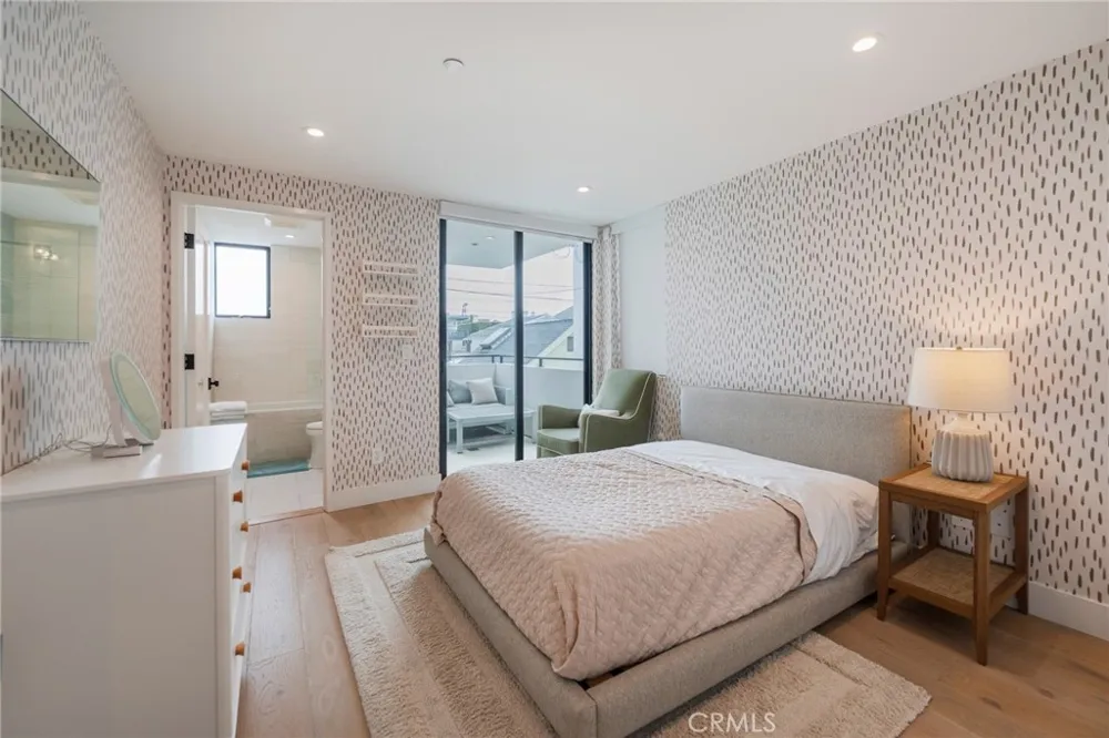 468 30th Street Manhattan Beach, CA 90266