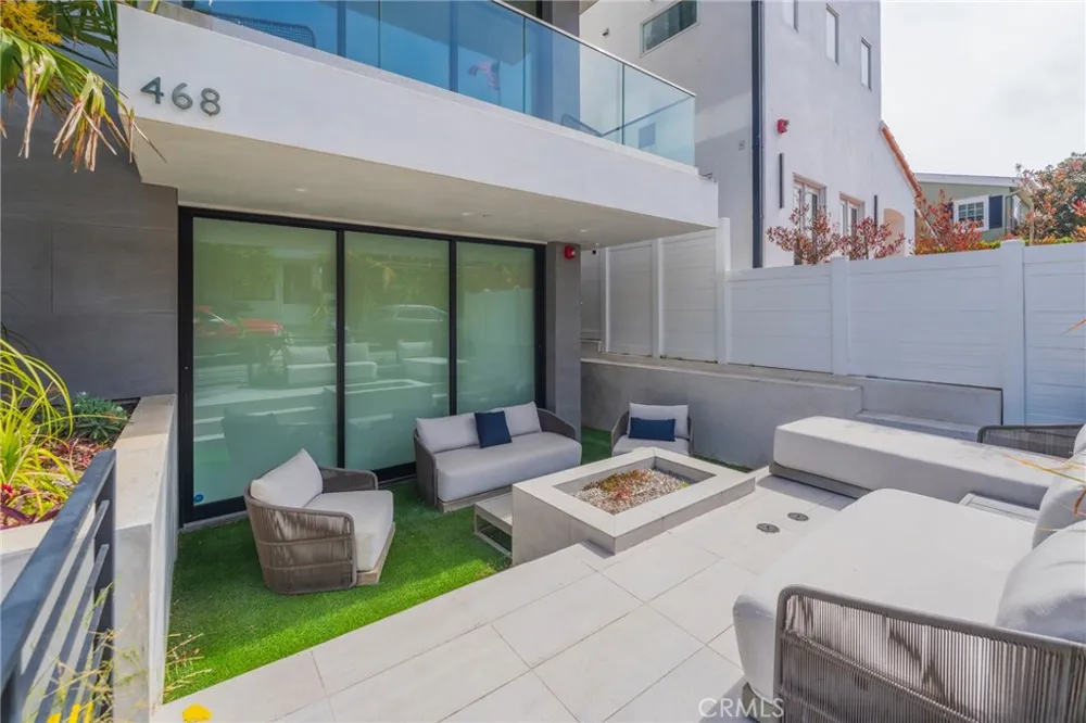 468 30th Street Manhattan Beach, CA 90266