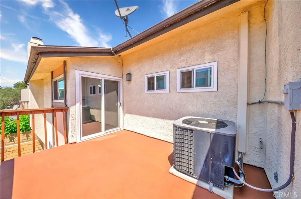 14012 Cerise Avenue Hawthorne, CA 90250
