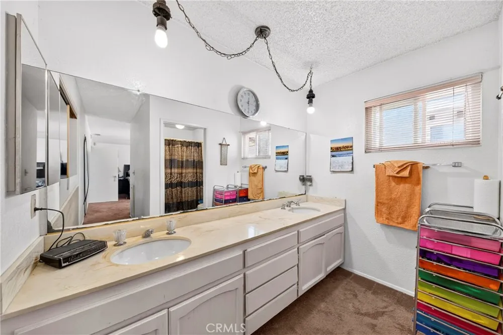 14012 Cerise Avenue Hawthorne, CA 90250