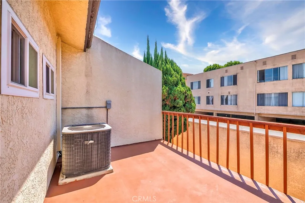 14012 Cerise Avenue Hawthorne, CA 90250