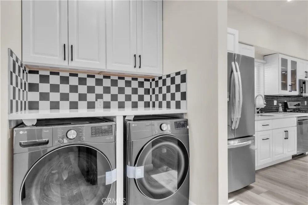 16435 Kingsbury Street Granada Hills, CA 91344