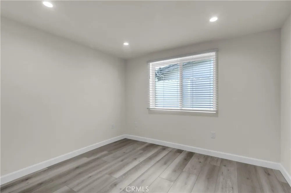 16435 Kingsbury Street Granada Hills, CA 91344