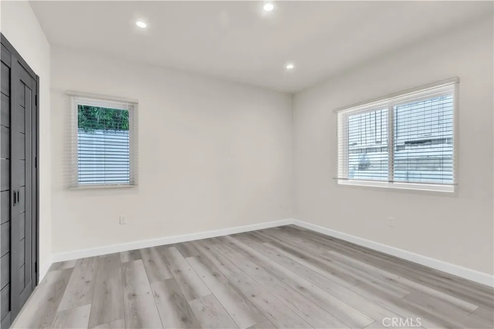 16435 Kingsbury Street Granada Hills, CA 91344