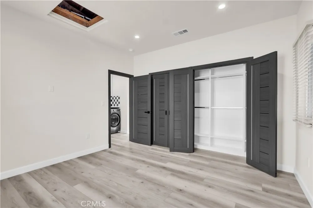 16435 Kingsbury Street Granada Hills, CA 91344