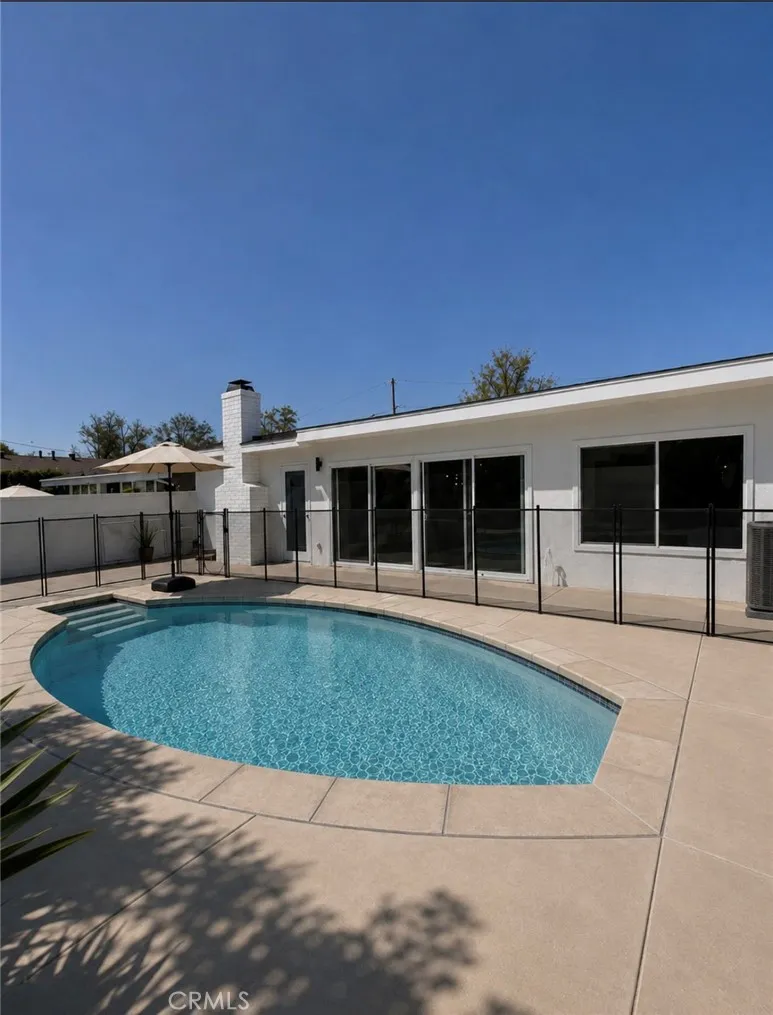 2080 Mcnab Long Beach, CA 90815