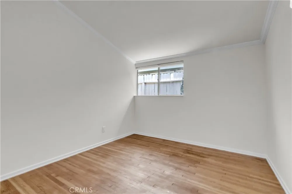 16433 Kingsbury Street Granada Hills, CA 91344