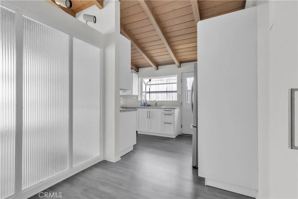 16433 Kingsbury Street Granada Hills, CA 91344