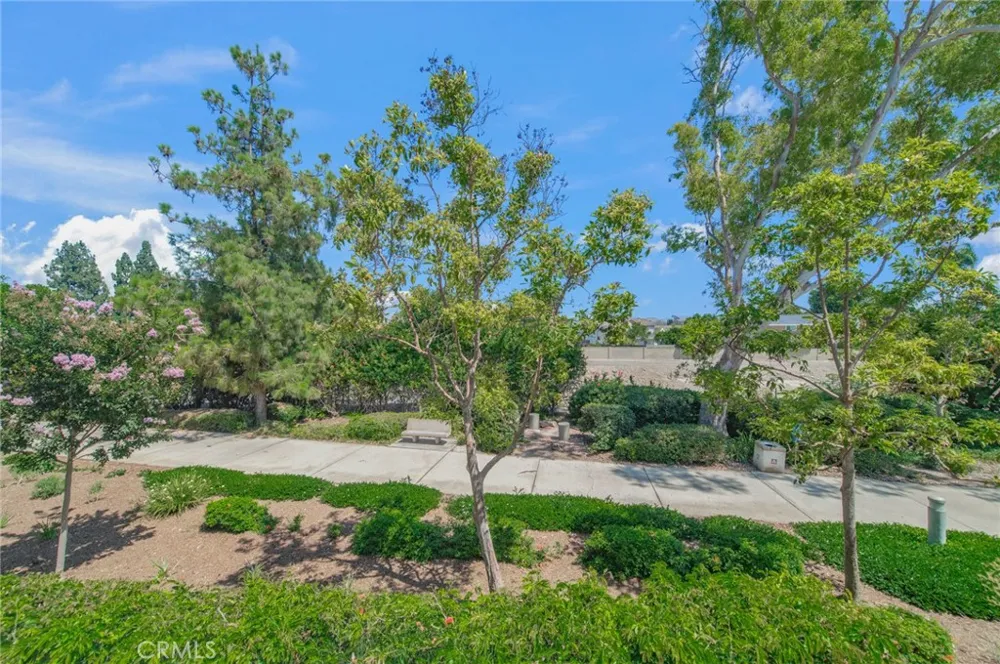 128 Agostino Irvine, CA 92614