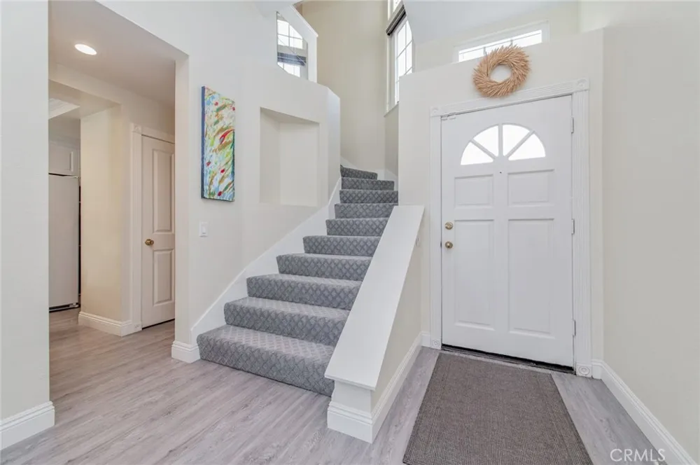 128 Agostino Irvine, CA 92614