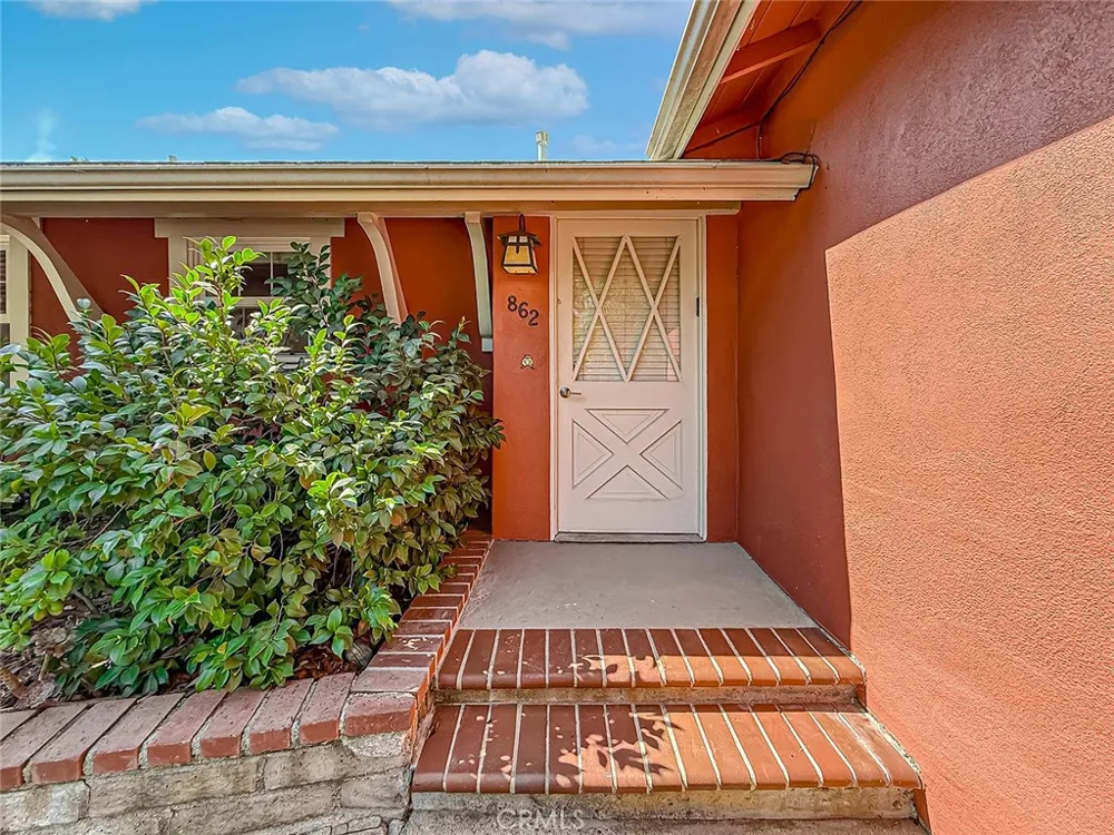 862 Camino La Maida Thousand Oaks, CA 91360