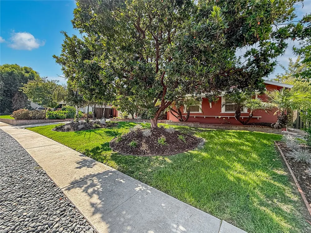 862 Camino La Maida Thousand Oaks, CA 91360