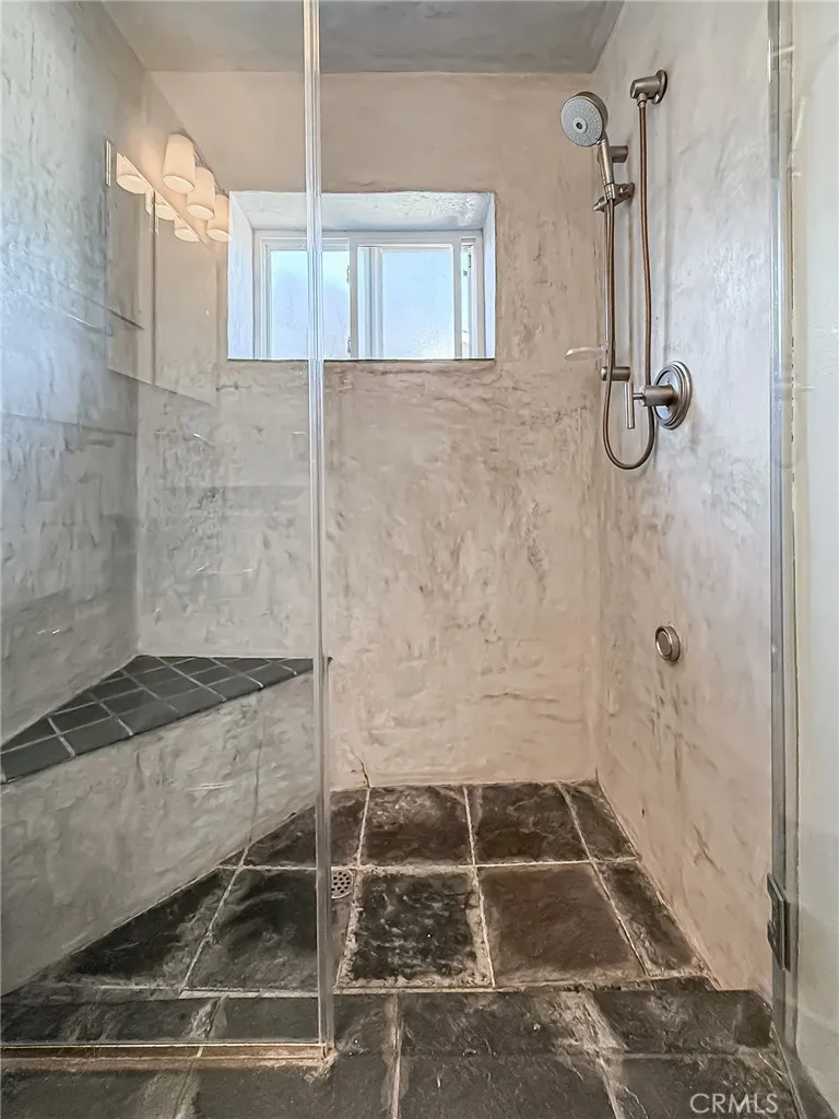862 Camino La Maida Thousand Oaks, CA 91360