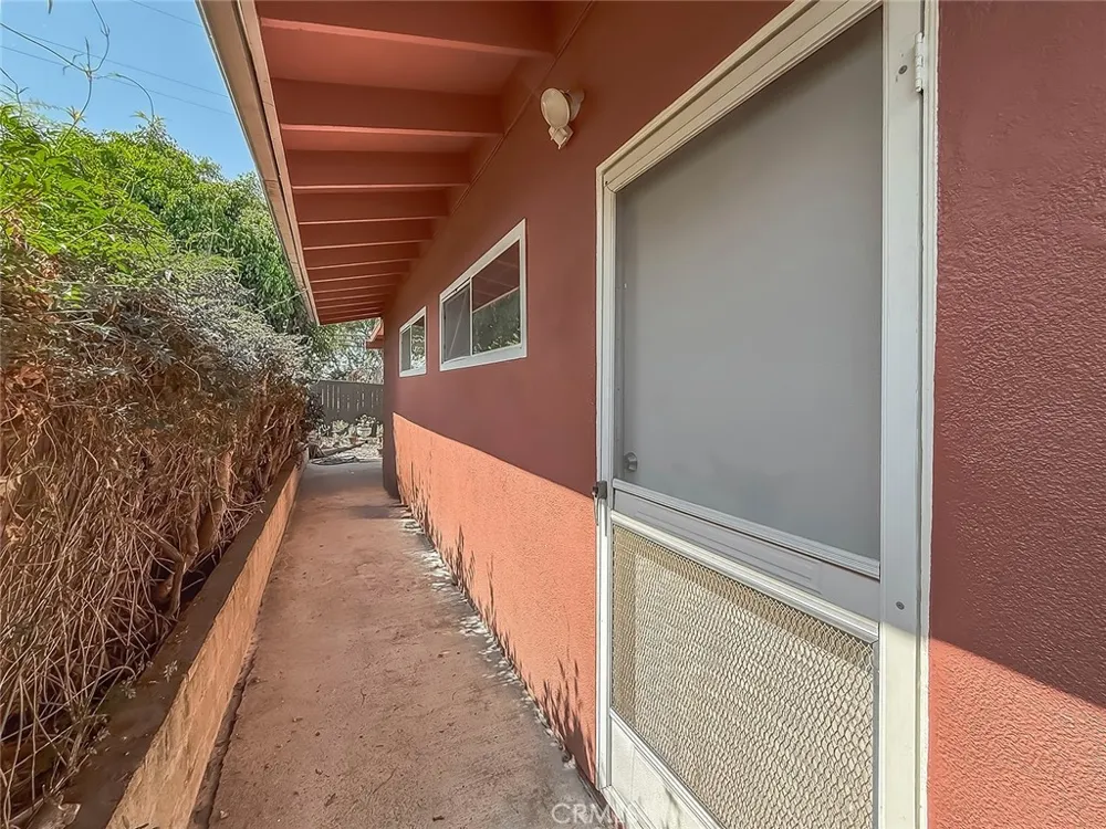 862 Camino La Maida Thousand Oaks, CA 91360