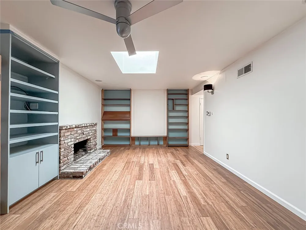 862 Camino La Maida Thousand Oaks, CA 91360