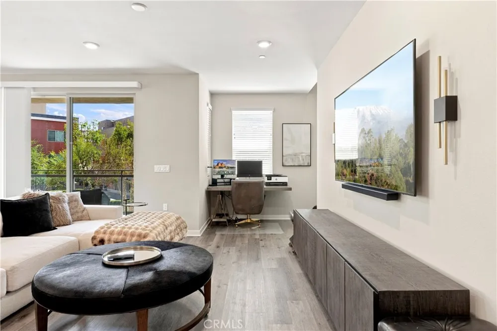227 Bowery Irvine, CA 92612