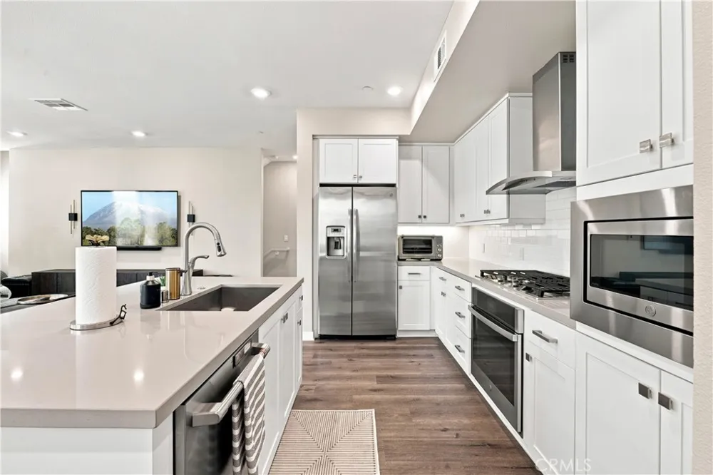 227 Bowery Irvine, CA 92612