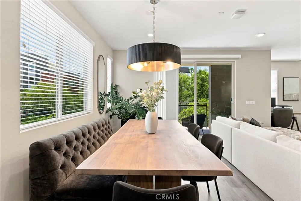 227 Bowery Irvine, CA 92612