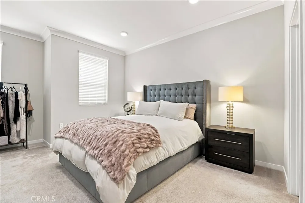 227 Bowery Irvine, CA 92612