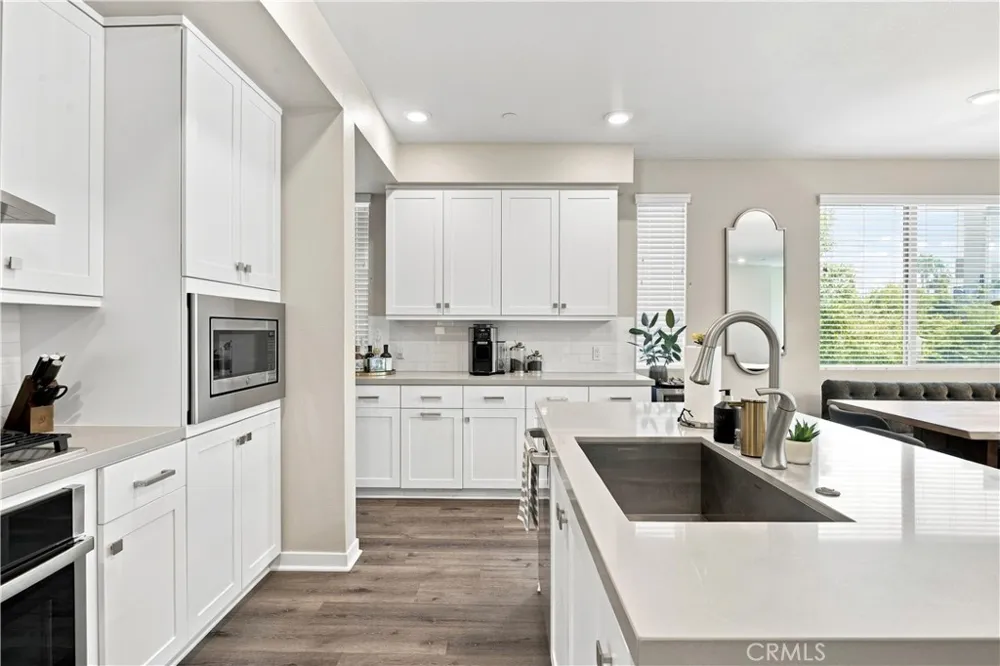 227 Bowery Irvine, CA 92612