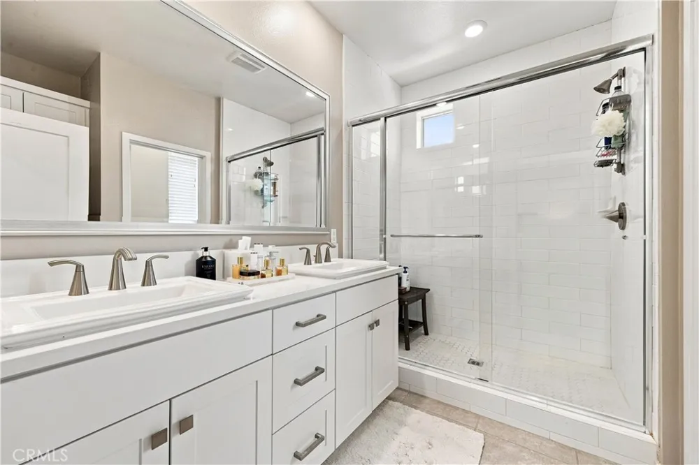 227 Bowery Irvine, CA 92612