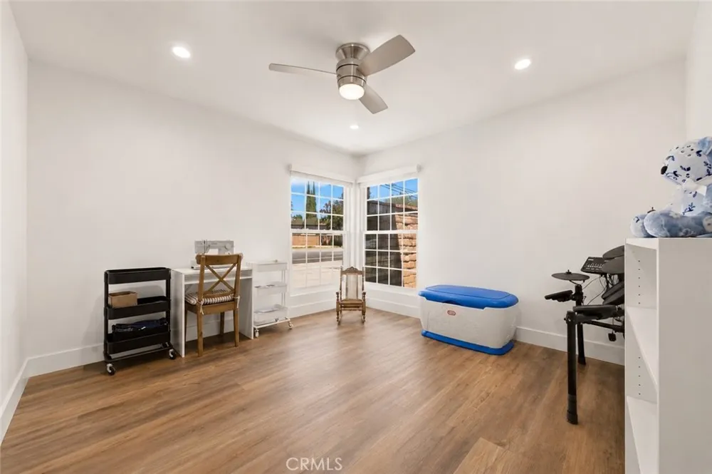 20800 Chatsworth Street Chatsworth, CA 91311