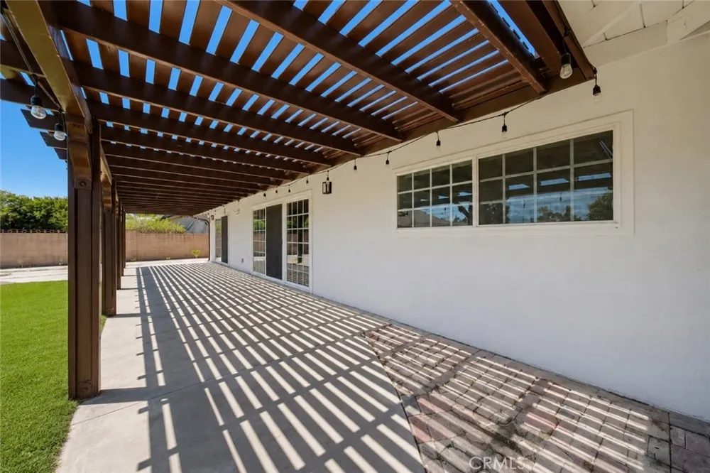 20800 Chatsworth Street Chatsworth, CA 91311