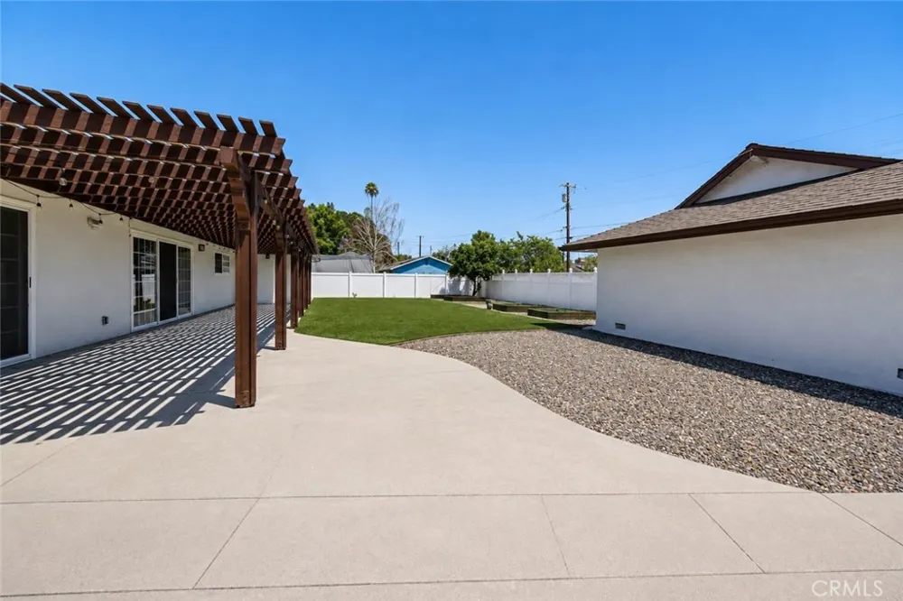 20800 Chatsworth Street Chatsworth, CA 91311