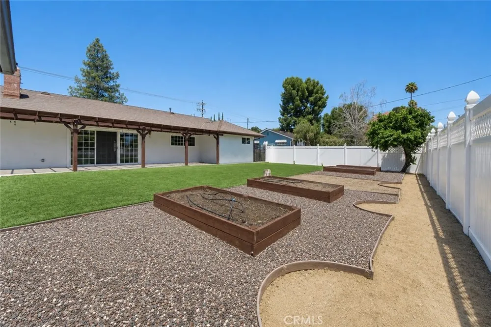 20800 Chatsworth Street Chatsworth, CA 91311