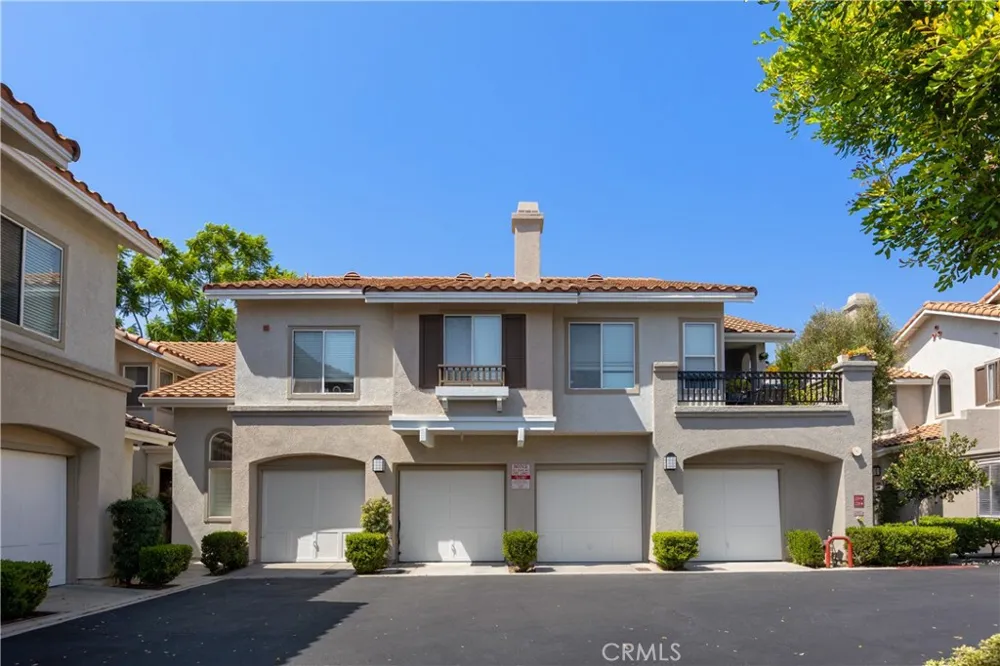 230 California Court Mission Viejo, CA 92692