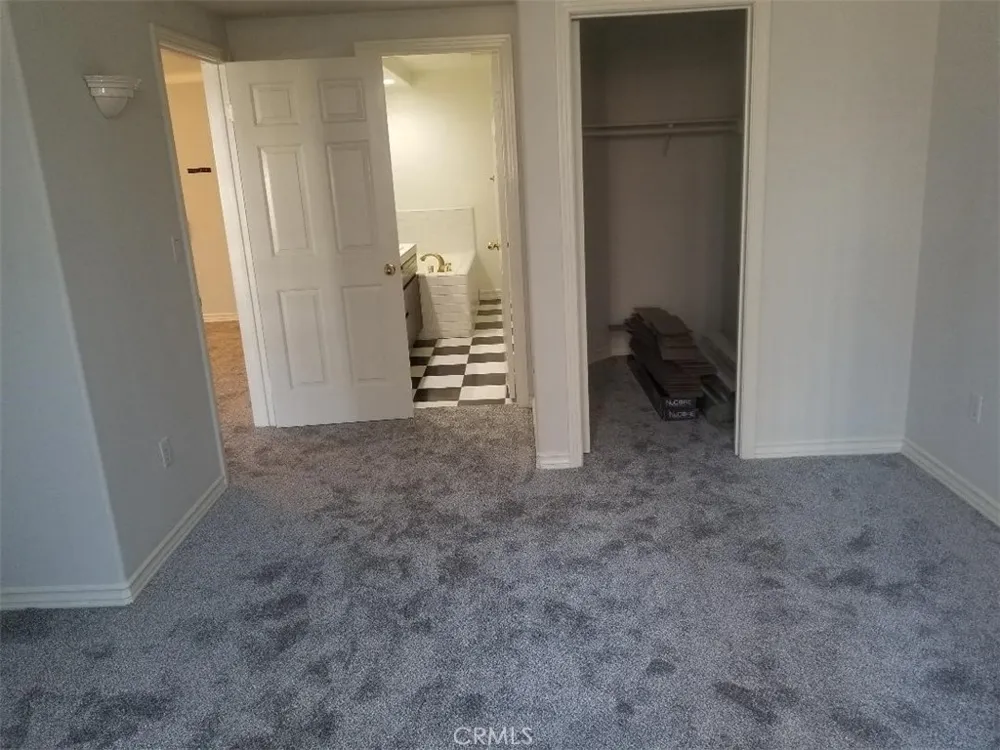 2253 Martin #212 Irvine, CA 92612