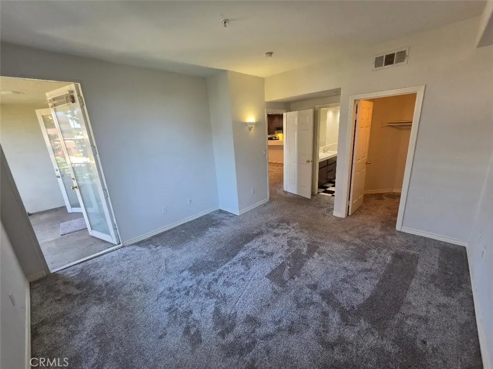 2253 Martin #212 Irvine, CA 92612
