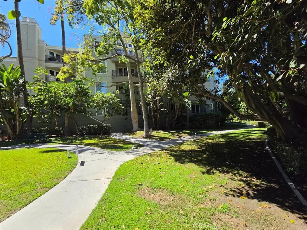 2253 Martin #212 Irvine, CA 92612