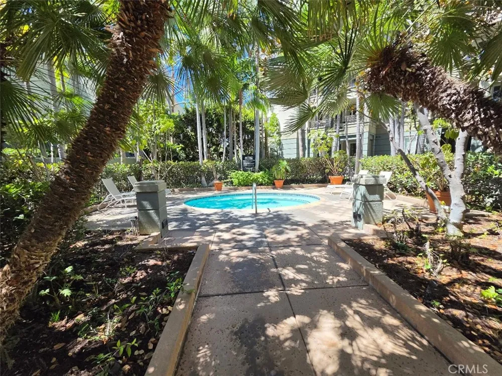 2253 Martin #212 Irvine, CA 92612