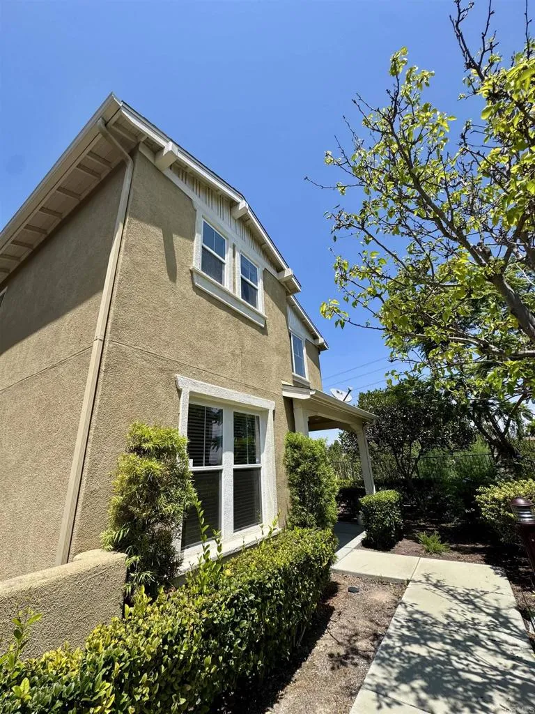 2296 EASY STROLL LANE Chula Vista, CA 91915