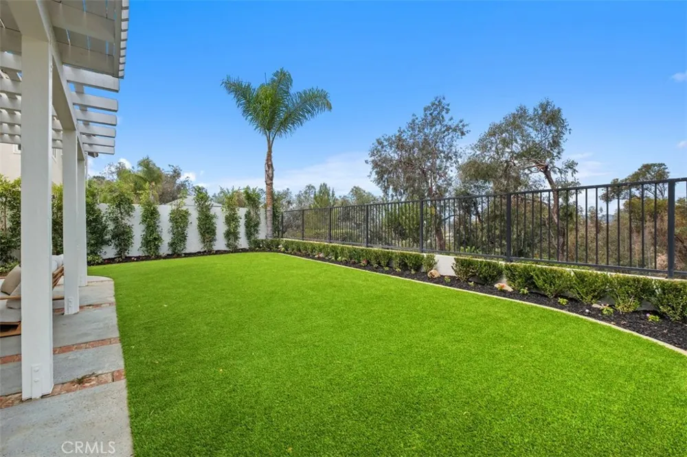 20811 Shadow Rock Rancho Santa Margarita, CA 92679