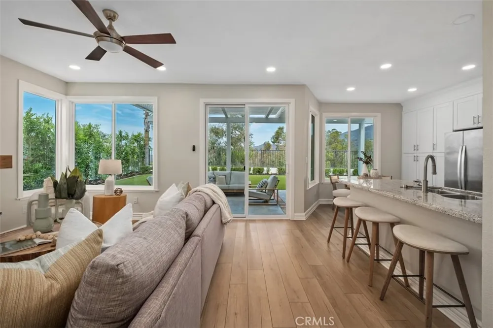 20811 Shadow Rock Rancho Santa Margarita, CA 92679