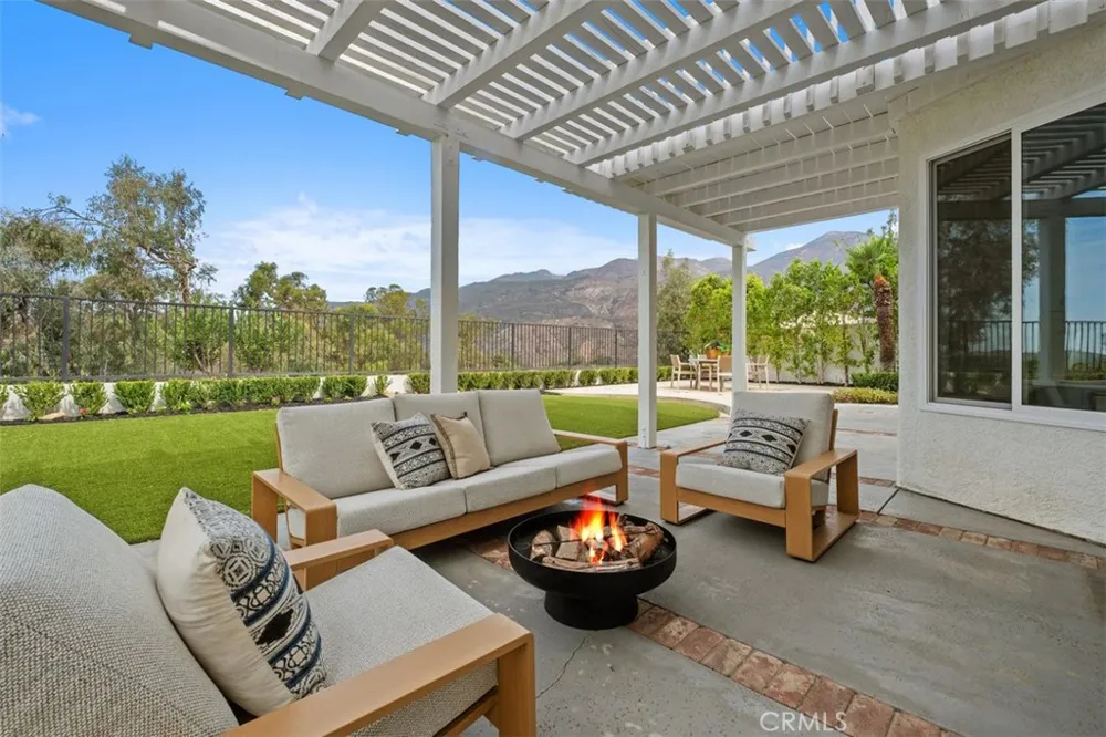 20811 Shadow Rock Rancho Santa Margarita, CA 92679