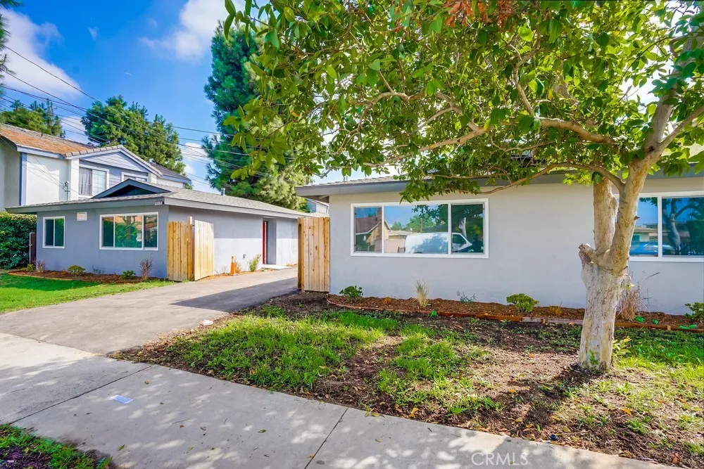 13838 Arthur Paramount, CA 90723