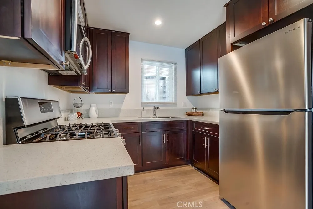13838 Arthur Paramount, CA 90723