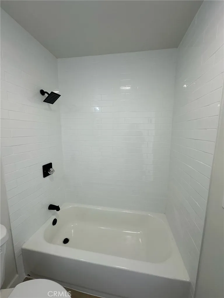 8939 Elizabeth #E South Gate, CA 90280