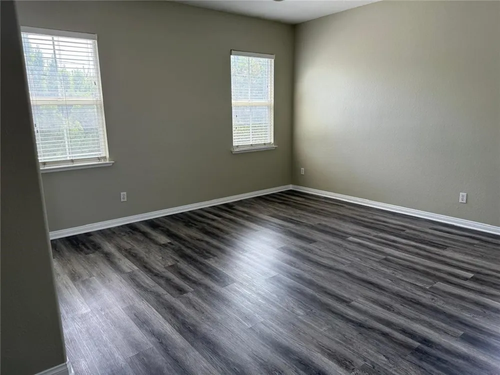 1742 Edmon Way Riverside, CA 92501